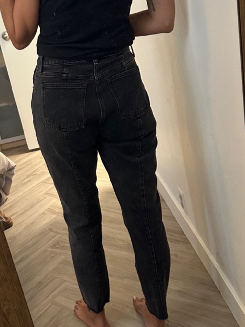 Abercrombie & Fitch Women's Washed Black Straight-Leg Mom Jeans - Picture 3 of 4